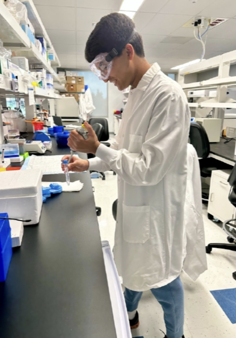 The staged lab photo with errors annotated